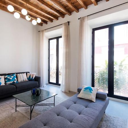 Malaga Tour Apartment- Elegance & Confort In The Historic Center Kültér fotó
