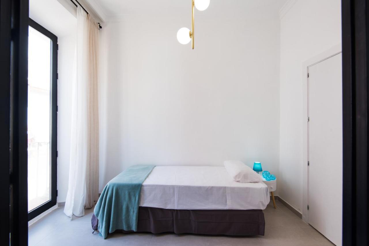 Malaga Tour Apartment- Elegance & Confort In The Historic Center Kültér fotó