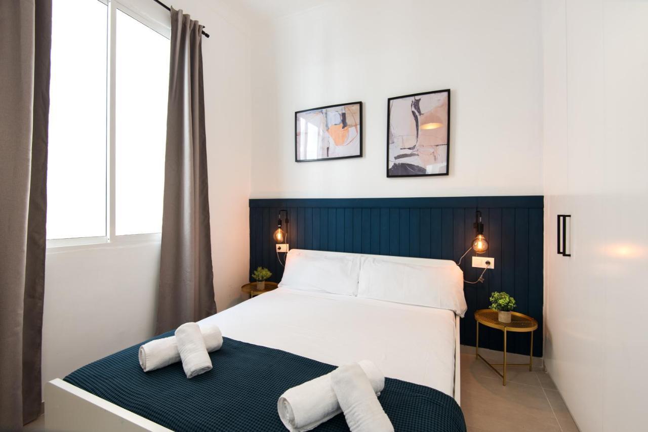 Malaga Tour Apartment- Elegance & Confort In The Historic Center Kültér fotó