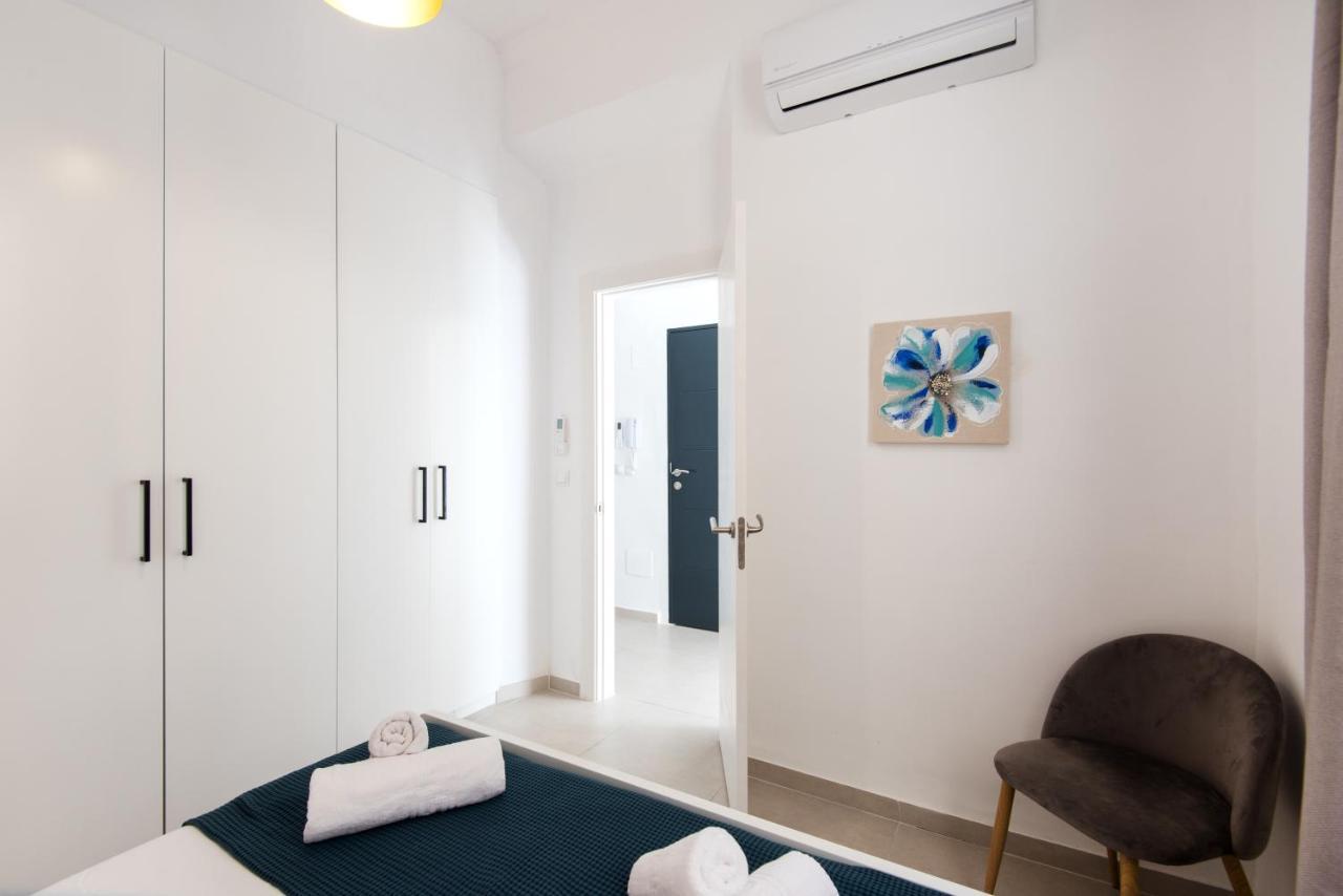 Malaga Tour Apartment- Elegance & Confort In The Historic Center Kültér fotó