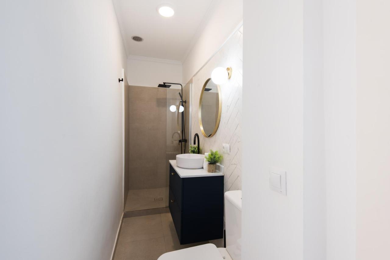 Malaga Tour Apartment- Elegance & Confort In The Historic Center Kültér fotó